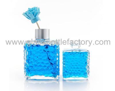 China 200ml Clear Empty Glass Fragrance Bottle With Silver Cap for sale