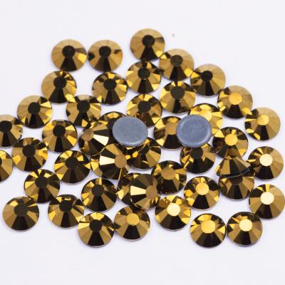 China Lead Free Wholesale Hotfix Rhinestone Flatback Iron On Glass Crystal For Garment for sale