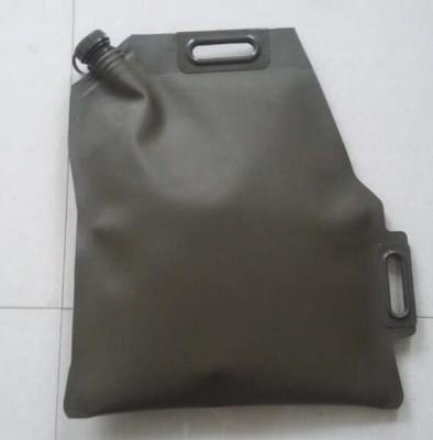 China Draagbare olie 10L 20L OEM Blaasbrandstoftank Te koop