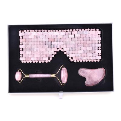 China Hot Sale Nourishing Natural Rose Quartz Roller Gua Sha and Jade Stone Rose Quartz Sleep Eye Mask On Airplane Use for sale