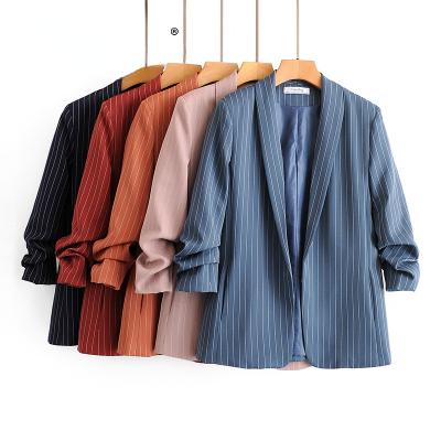 China Anti-wrinkle Autumn Stripe Women Coat Business Suits Long Sleeve Suit Print Striped Cuffs Pleated Lapel Suit Coat for sale