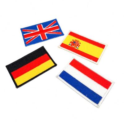 China Hot Sale Factory Price Custom Embroidery Logo Patches Flag Velcro Embroidery Brand Patch zu verkaufen