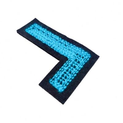 China Top fashion wholesale chenille patches custom embroidery for clothing hoodie jacket en venta