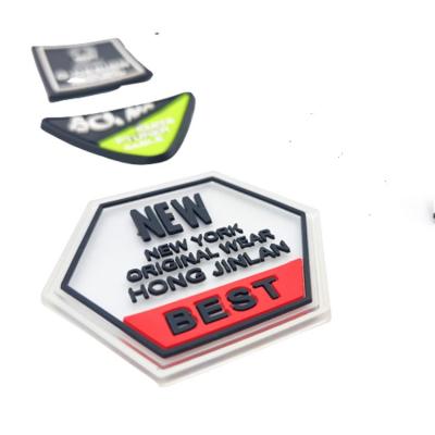 Cina Cheap Custom Designer PVC 3D Soft Rubber Silicon Patches Ventralex Patch Label For Clothing or Jeans in vendita