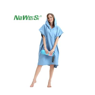 China Compressed Running Custom Microfiber Beach Towel Surf Poncho Man Women Ponchos Towels With Round Mesh Bag for sale