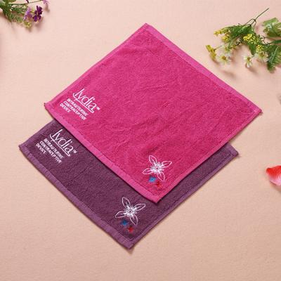 China Wholesale Promotional Compressed Small Face Towel With Embroidered Logo for sale