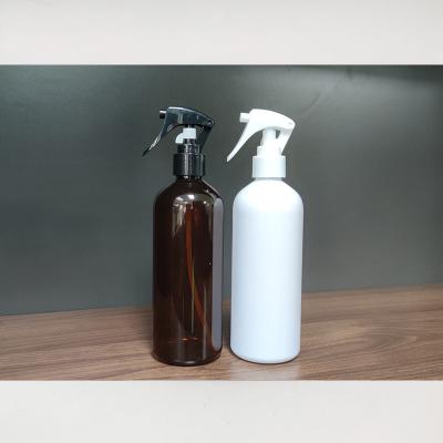 中国 China supplies very cheap pet spray bottles and Twist pet bottles. 販売のため