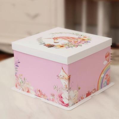 China Recyclable wholesale cheap square shape paper packaging dessert cake box for birthday with ribbon for sale