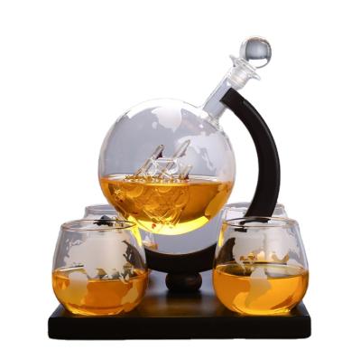 China High Quality Competitive Price Globe Whiskey Globe Decanter and Wine Handmade Round Globe Glass Cup for sale