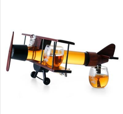 China Large Personalized Antique Wooden Bar Home Decor Whiskey Decanter Airplane Gift Set for sale