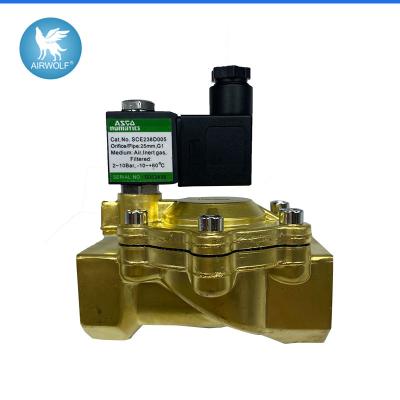 Cina Di valvola a 1 pollici di Operated Brass Solenoid del pilota di modo di  SCE238D005 3/2 in vendita