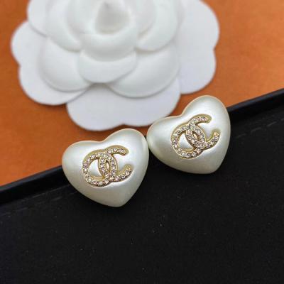 China FASHIONABLE Designer Brand C Stud Earings Heart Earrings Engagement Wedding Love Romantic Fashion Valentine Luxury Jewelry for sale