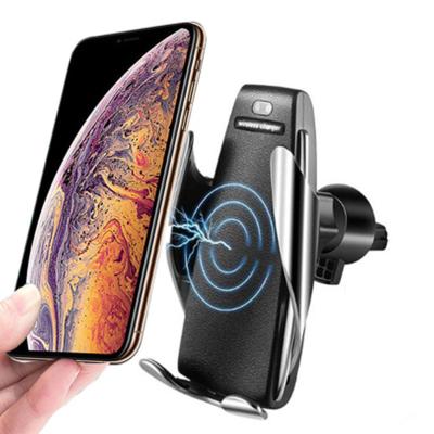 China 2019 New Product Wireless Qi Car Charger Fast Charging Station For iPhone Mobile Phones Wireless Charger for sale