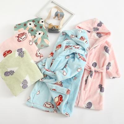 China 2021 New Children's Flannel Children's Bathrobes Hooded Bathrobe Boys Girls Breathable Home Clothes Nightgown for sale