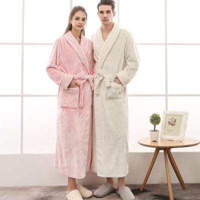 China Luxury Thermal Soft Fluffy Soft Warm Spa Hotel Couples Bathrobe Women's Long Plush Flannel Bathrobe Fleece Bathrobe for sale