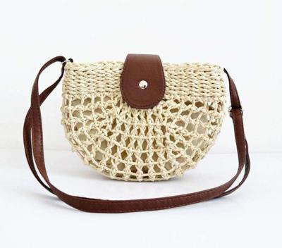 China Fashion Semicircle Summer Beach Handbags Straw Crossbody Bag Women Weave Shoulder Bag for sale