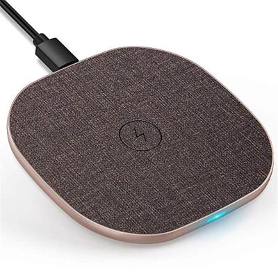 China Smartphones 2020 Hot Selling Cloth Universal Qi Pad Phone Wireless Charging Wireless Charger For Mobile Phone for sale