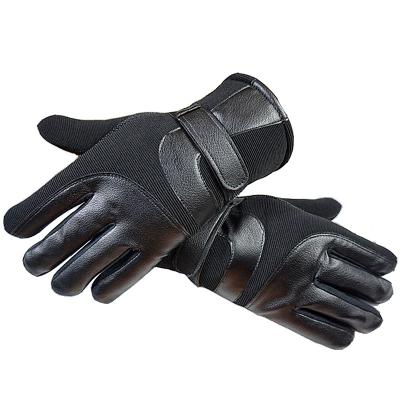 China Acrylic Fibers Black Sports Anti Slip Thickened Gloves For Riding Ski Gardening for sale