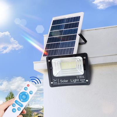 China LANDSCAPE 50W 100W 200W 650W 1200W 200 Watt Solar Flood Light With Motion Sensor for sale