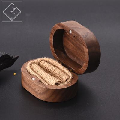 China Customized Modern Gentdes Jewelry Custom Engrave Logo Walnut Wood Ring Box for sale