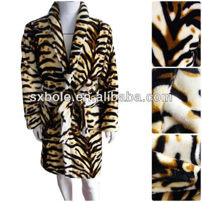 China Breathable Zebra Print Flannel Bathrobes For Men for sale