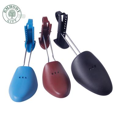 China Cedar Adjustable Size Cheap Plastic Shoe Trees For Men And Women, Plastic Shoe Tree Wholesale for sale