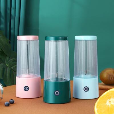 China Practical Rechargeable Portable 350ML Electric Blender Cup Smoothie Shakes Fruit Vegetable Juicer Blender for sale