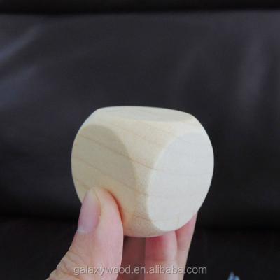 China Europe Wholesale 2cm Custom Natural Empty Wooden Dice For Board Game for sale