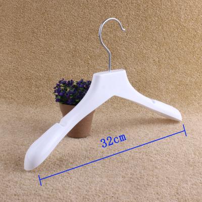 China Wholesale Minimalist Child Plastic Hanger Wholesale Factory Quality Baby Cloth Hangers Kids Plastic Hangers for sale