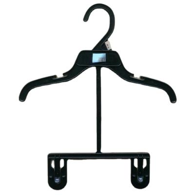 China Hot Selling Minimalist Connected Plastic Hangers For Clothes Hanger Customizable Plastic for sale