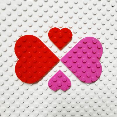 China Building Toy MOC Accessories Heart Shape Petal Creative Red Rose Love Styling Compatible Mini Figure Building Block Parts Toy Children Gifts for sale