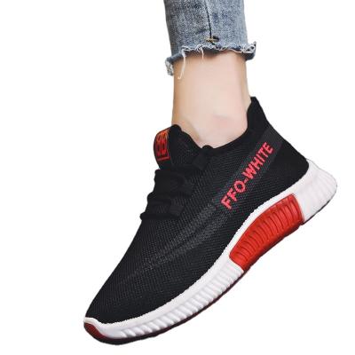 China Lightweight Wholesale Price Knitted Sports Shoes Breathable Women's Mesh Cloth Retro Full Women's Sports Shoes Match for sale