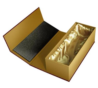 China custom printed brown paper gift packaging boxes with satin clothing for sale