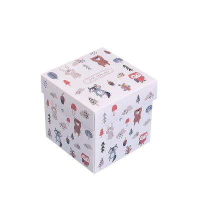 China Recyclable Customized Cardboard Gift Apparel Packaging Box Various Sizes for sale