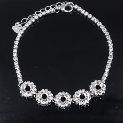 China CLASSIC S925 Bracelet Blank 4*4 Blank Hole With Zircons S925 Prongs And Backer Setting Sterling Bracelet Set For Inlay for sale