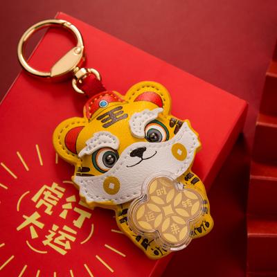 China Promotion Gift 2022 New Year Win Tiger Keychain Gold Foil Tiger Car Key Chain Tiger Gift Year for sale