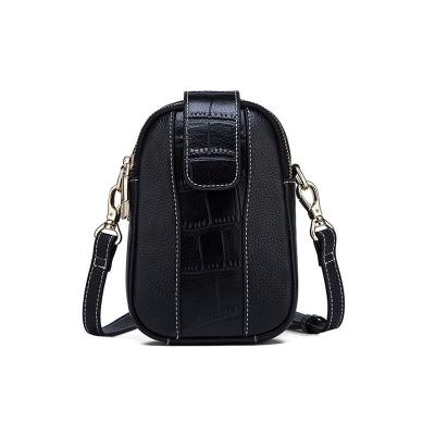 China Classic hot black zipper can be simple style customized thin shoulder strap around lady messenger bag for sale