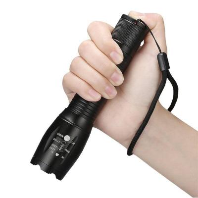 China Emergency 800 Lumen Zoomable Flashlight XML-T6 LED Water Resistant Camping Torch Handheld Adjustable Zoom Zoomable Tactical Flashlight for sale