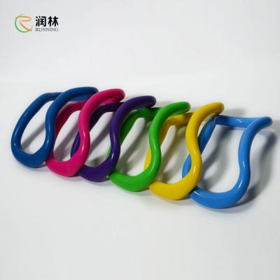 China O anel da ioga de Ring Multifunctional do círculo da ioga do material dos PP estica à venda