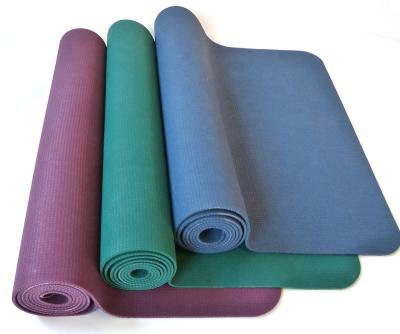 China Polyester PVC Recombination Foldable Yoga Mat Decorative Anti Slip for sale