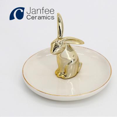 China Jewelry Packaging & Wholesale Wedding Ring Porcelain Jewelry Display Novelty Holder for sale