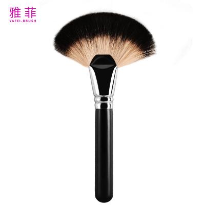 China Professionelle Tierhaar-Make-up-Bürsten Schönheits-Einfach-Großfan-Pulver-Bürste zu verkaufen