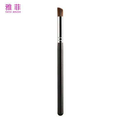 China Oblique Nose Profile Synthetic Makeup Brushes Blush And Highlighter Brush OEM for sale