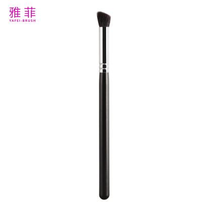 China Fashion Durable Slanted Eyeshadow Brush For  Highlighting Sculpture for sale