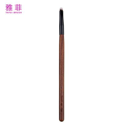 China T20 Customization Ultra Thin Tight Firm Bristle Flat Concealer Brush Synthetic Vegan Handmade Makeup Brush à venda