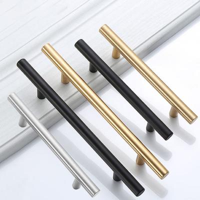 China Exquisite Kitchen Fashion Cupboard Door Metal Pulls Furniture Handle Large Cabinet Handle for sale