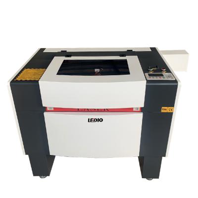 China Mini Size 6040 Wood Laser Engraving Machine Water Cooled CO2 Laser Engraver Leather Machine for sale