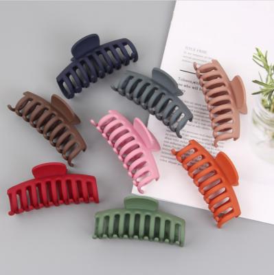 China New Korean Fashion BELLEWORLD Women's Single Claw Clip Colored Frosted Plastic Large Size Hair Claws for sale