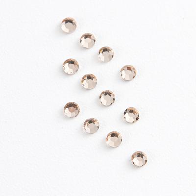 China Flatback Cheng High Grade Big Package ss3 ss4 ss6 customized crystal flat back bulk colors hot fix rhinestone for garment accessories for sale