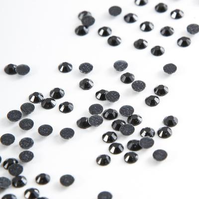 China Amazon SS3-SS30 Black And White Flat Back Hot Fix Amazon Shinning Crystal Rhinestone Loose Round Beads Beads Sticker for sale